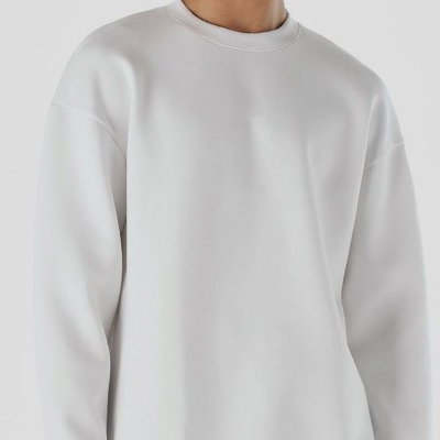 Features You Should Look For While Purchasing Fleece Sweatshirts